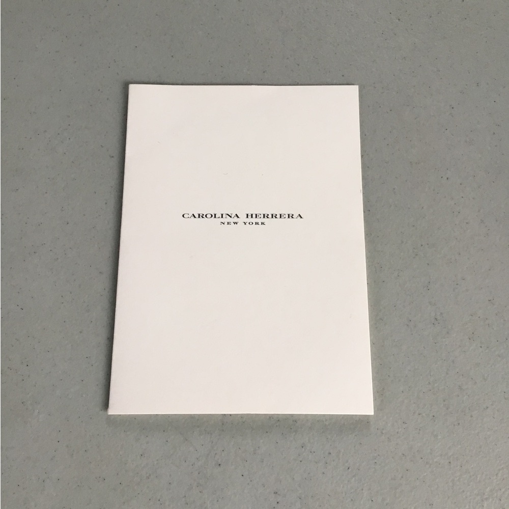 CAROLINA HERRERA CARD TO ATTACH GIFT CARD OR CASH COLOR CREAM LOGO PRINTED